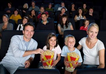 Ia-ti copiii la cinema!