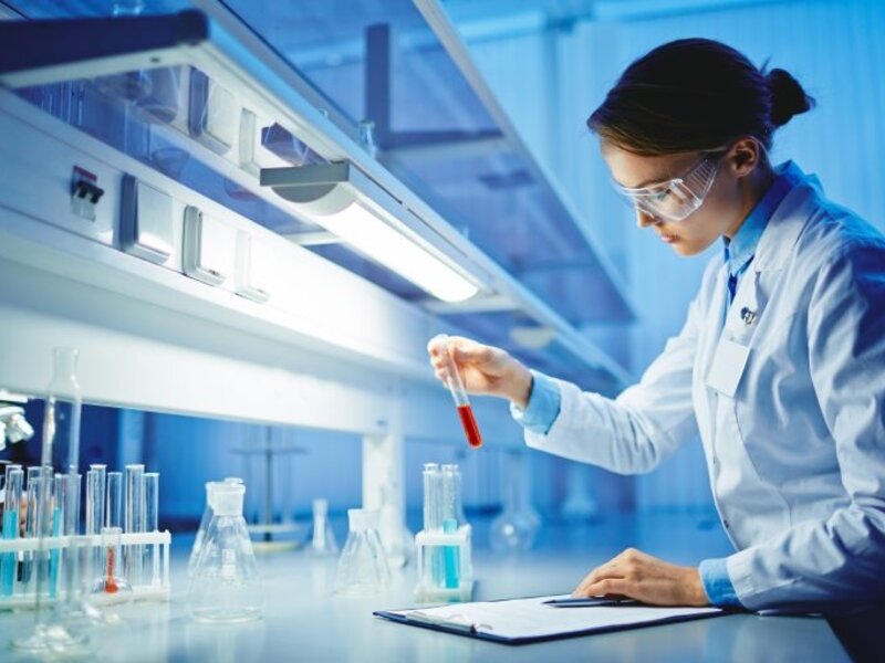 Ofertă Laboratoare proprii de analize - AIS Pharma & Clinics